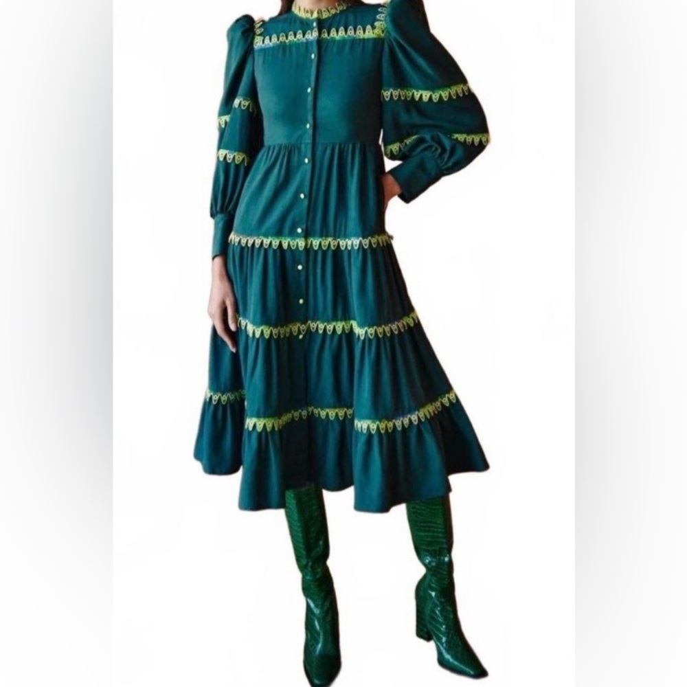 Celia B Green Hasu Tiered dress in green midi length size large